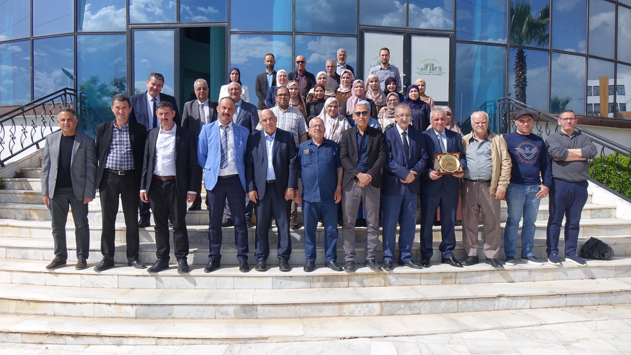 Sétif 1 University - Ferhat Abbas Honors Prof. Fayçal Kherfi, Winner of the President’s Innovation Award